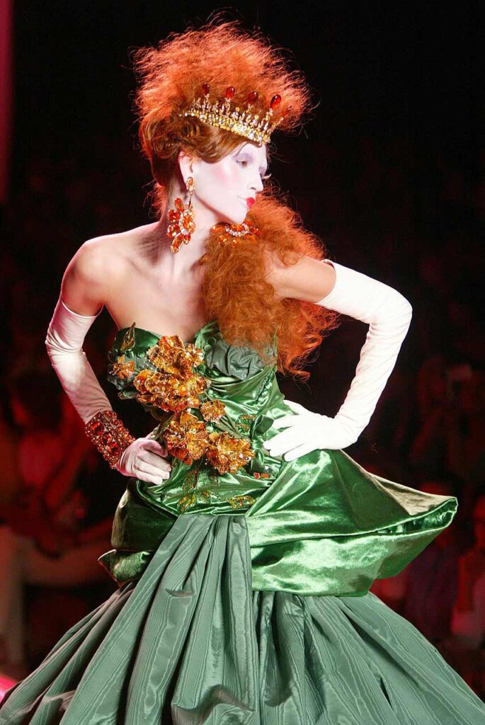 John Galliano for Christian Dior 2004 fall/winter ready-to-wear collection